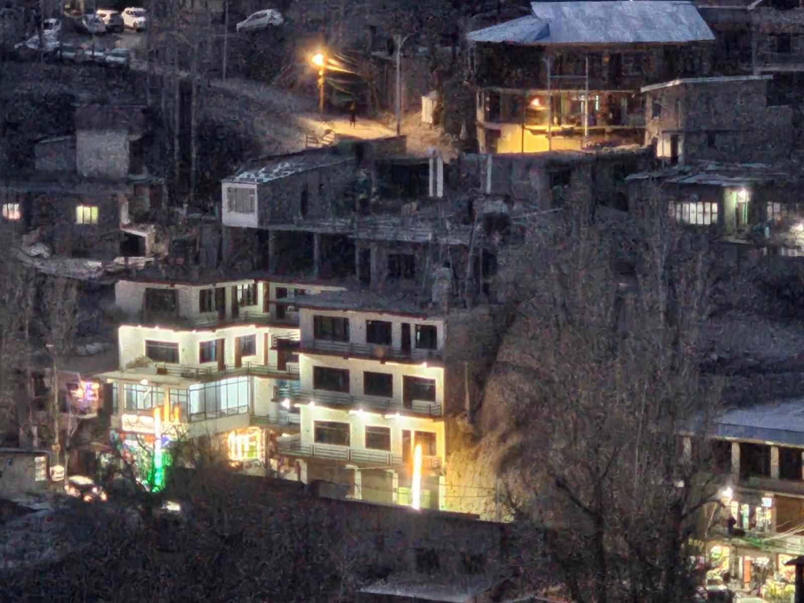 Hotel Afzal And Restaurant Kargil Exterior photo